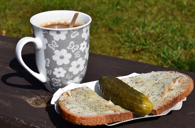 霍安：没人预料到梅西会回来，我希望他能来并和他一起踢球