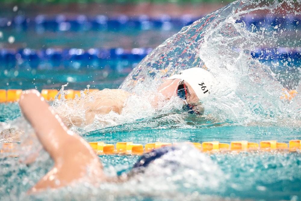 传闻：曼联和米兰球探现场考察18岁雷恩高中锋梅特